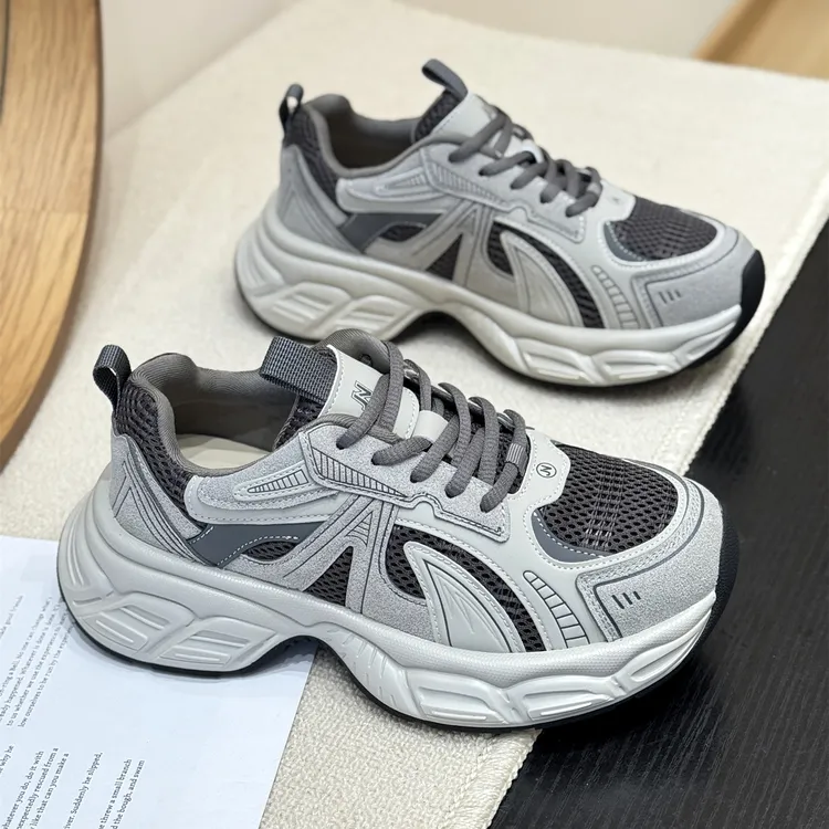 真皮时髦做旧港风厚底老爹鞋女2025新款秋季爆款运动加绒休闲鞋