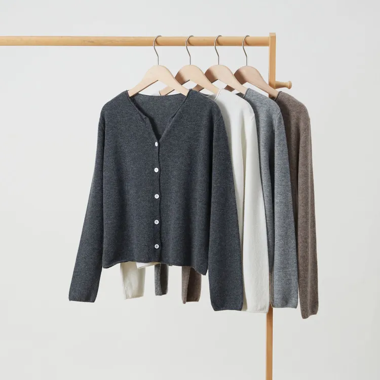春秋冬三季可穿针织圆领山羊绒开衫羊毛打底衫单排扣百搭秋季绒衫