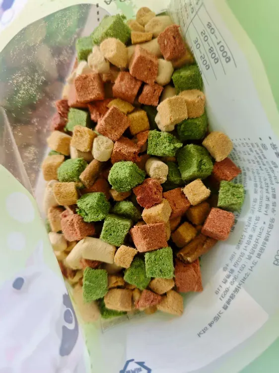 Z冻干生骨肉粒宠物零食猫狗零食营养补充主食零食