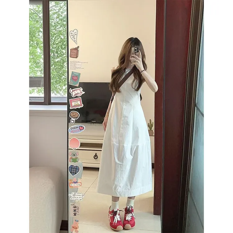 夏季时尚小众设计款显瘦修身穿搭简约风气质收腰A字无袖连衣裙女 