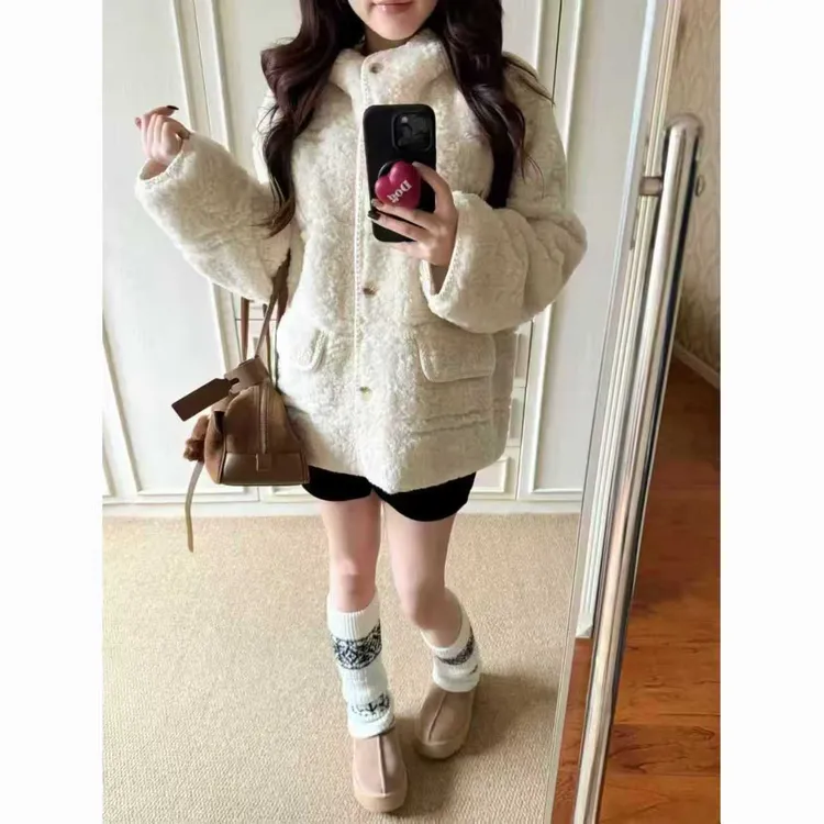 韩系高级感慵懒风秋冬季连帽小个子羊羔毛开衫女宽松外套白色上衣