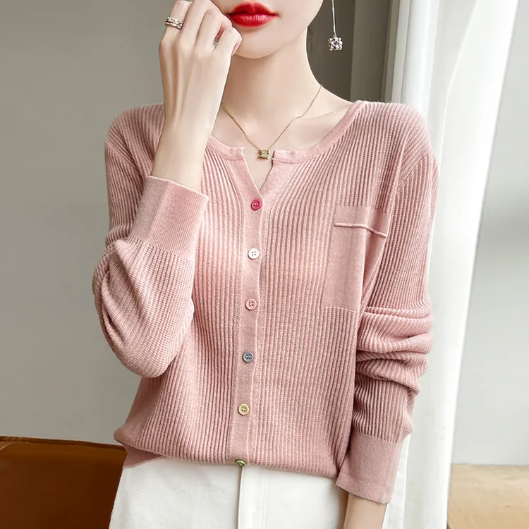 胖mm春秋大码女士毛衣遮肚子显瘦v领上衣2025新款内搭针织打底衫