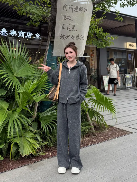 NANJIE/楠姐【温度自由】秋冬针织亮片休闲上衣裤子套装N2422