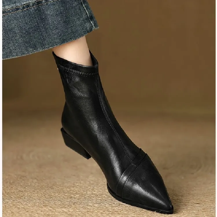 羊皮版舒适后拉链短靴女2025年春秋时尚新款法式尖头粗跟上班鞋子