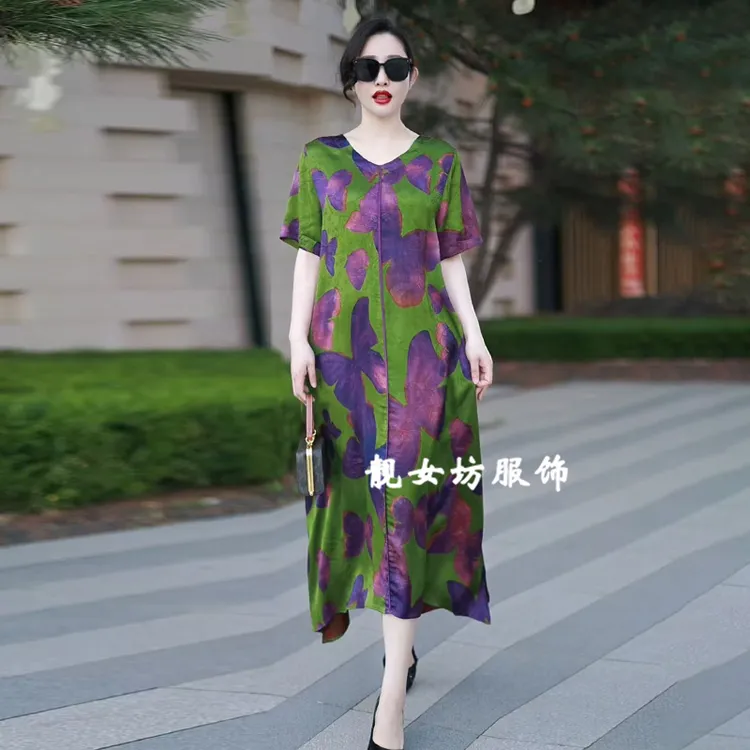 高级感醋酸印花连衣裙夏季新款阔版200斤中长裙时髦洋气V领长裙子