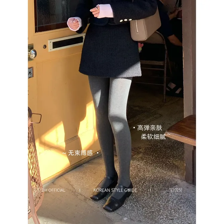 搭配品：【高腰打底裤袜】百搭秋冬弹力加厚修身显瘦连脚打底裤