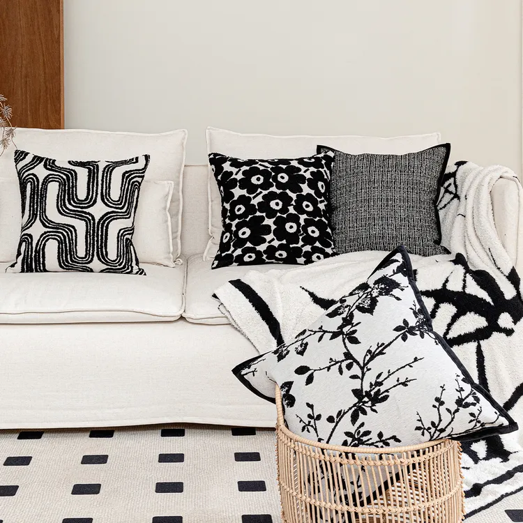 客厅沙发抱枕靠垫黑白色雪尼尔提花抽象树枝小香风轻奢肌理靠包