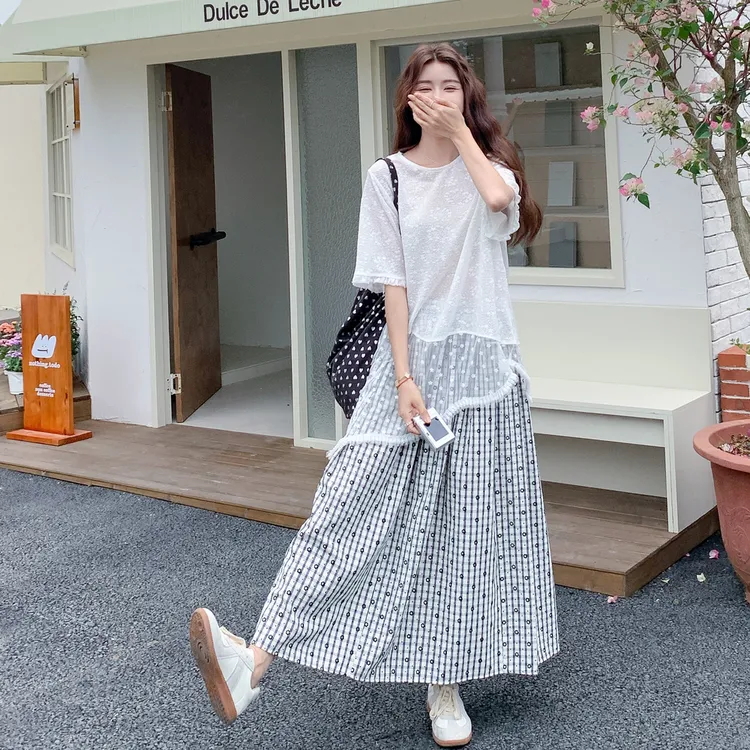 减龄五一ootd穿搭高级感大方得体设计感蕾丝衫黑白格半身裙两件套