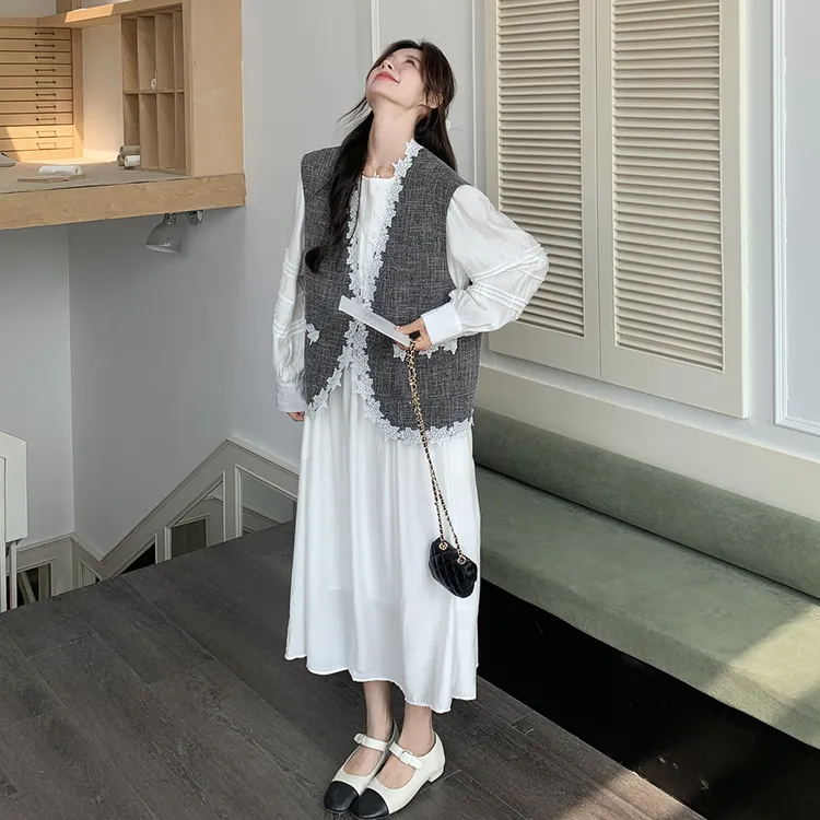 气质感穿搭灰色小香风马甲配白色长袖连衣裙女春秋超好看长裙套装