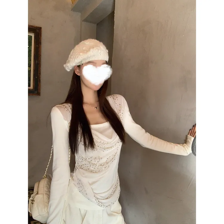 时尚烫钻荡领长袖T恤女2025秋冬新款收腰辣妹显瘦设计感内搭上衣