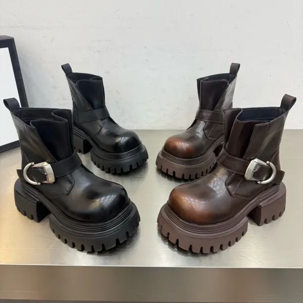 浩6217英伦风套筒做旧圆头秋冬休闲风马丁靴中跟底厚6公分洋气