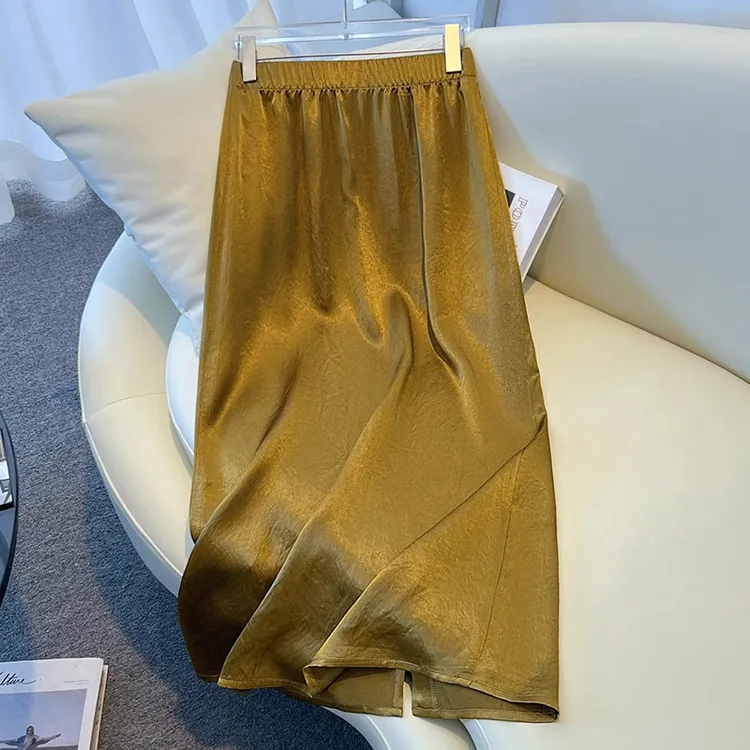 拉夏贝尔醋酸缎面半身裙2025新款气质复古垂顺时尚开叉显瘦裙子