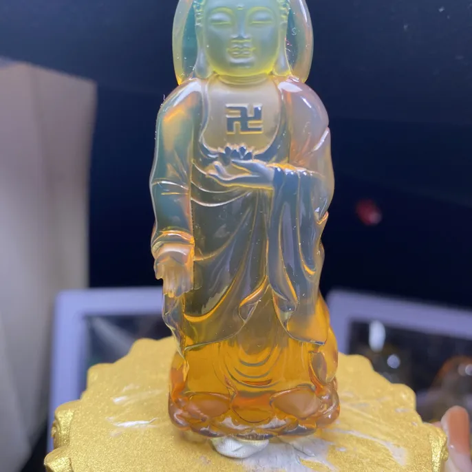 缅甸天然琥珀，立体雕阿弥陀佛31克