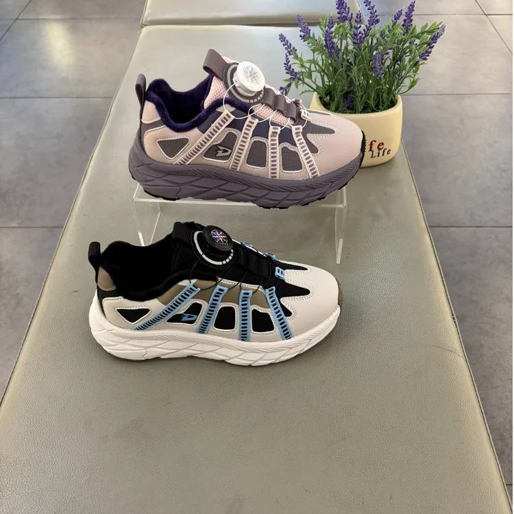 大1607东加绒休闲童鞋2025冬季新款保暖缓震防滑轻便运动鞋百搭潮