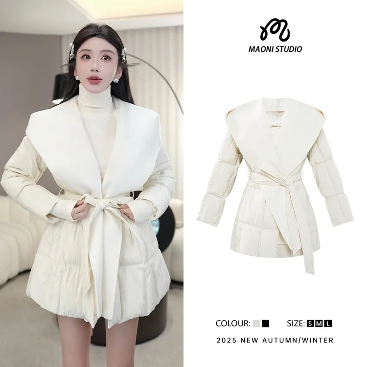 毛妮LADIESFIRST大翻领系带收腰羽绒服外套短款加厚面包服冬L2792