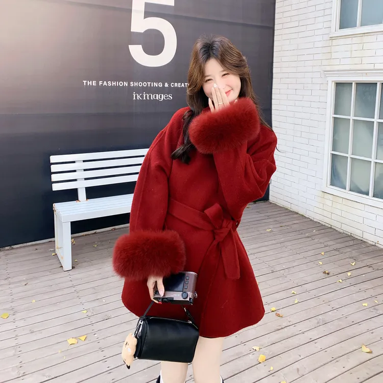 新年红高级感狐狸毛袖口短款双面呢外套女2025冬收腰名媛气质大衣