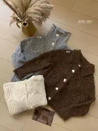 TUTU多扣立领软糯显瘦针织开衫 2831（福福）