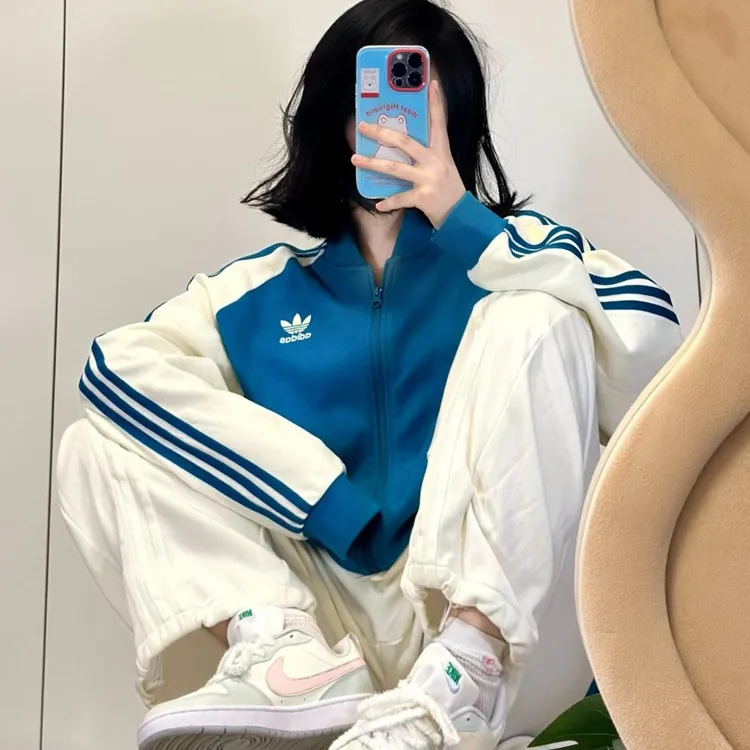 阿迪达斯官方正品外套男子三叶草运动三条纹百搭立领夹克IX4241