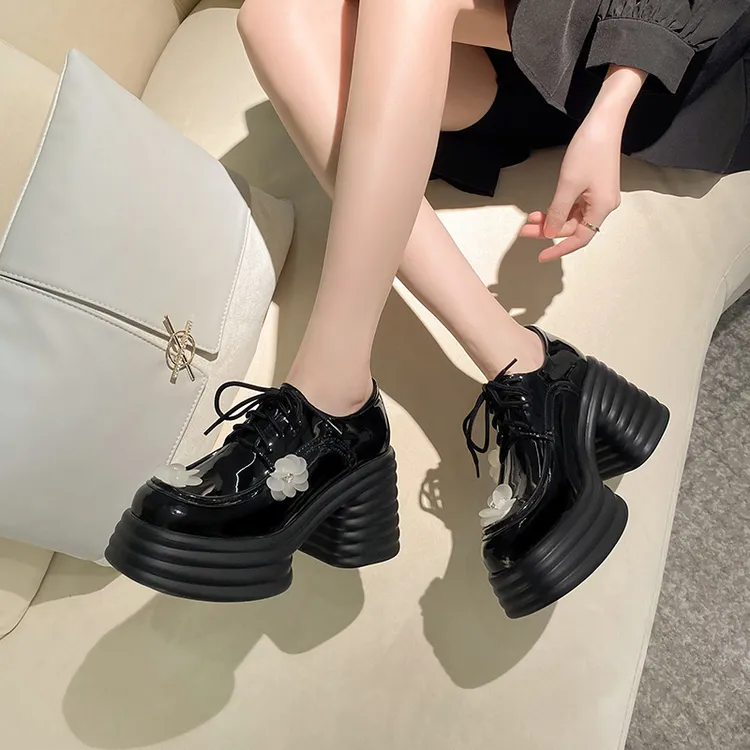 皮鞋女小皮鞋学院风新款时尚简约深口系带单鞋圆头厚底粗跟花朵厂