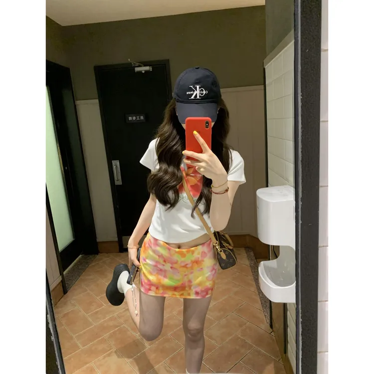 2025夏季新款甜美印花修身显瘦短袖T恤百搭高腰包臀短裙两件套女