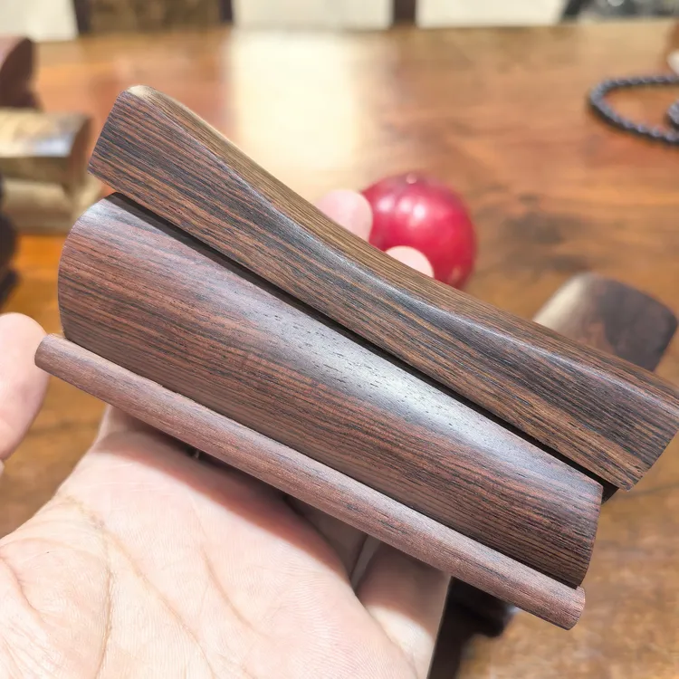 居家办公玄关寓意好中式文玩12厘米红木工艺品木质手把件木雕