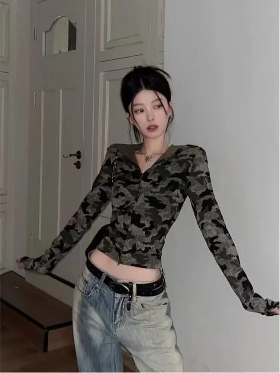 秋季美式辣妹迷彩长袖连帽外套女春秋款复古气质短款上衣设计感潮