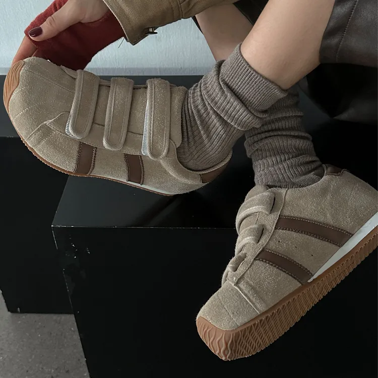 C539-9 SGIRL TWTW女鞋 贝壳头魔术贴大头休闲板鞋女平底内增高女