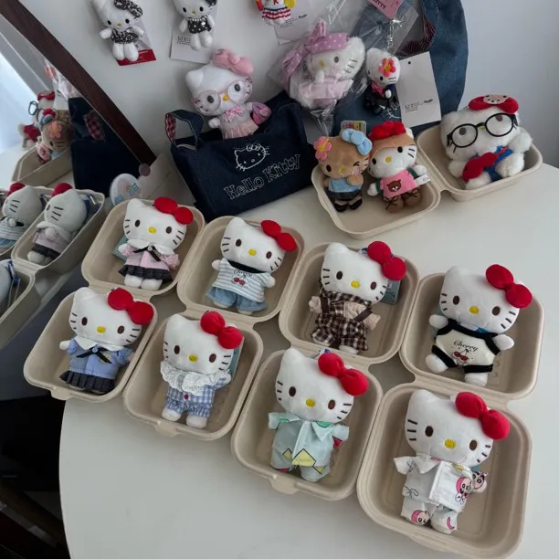 DIY正版kitty日系幼稚园服kt衬衫jk裙包包挂件书包小饰品公仔玩偶