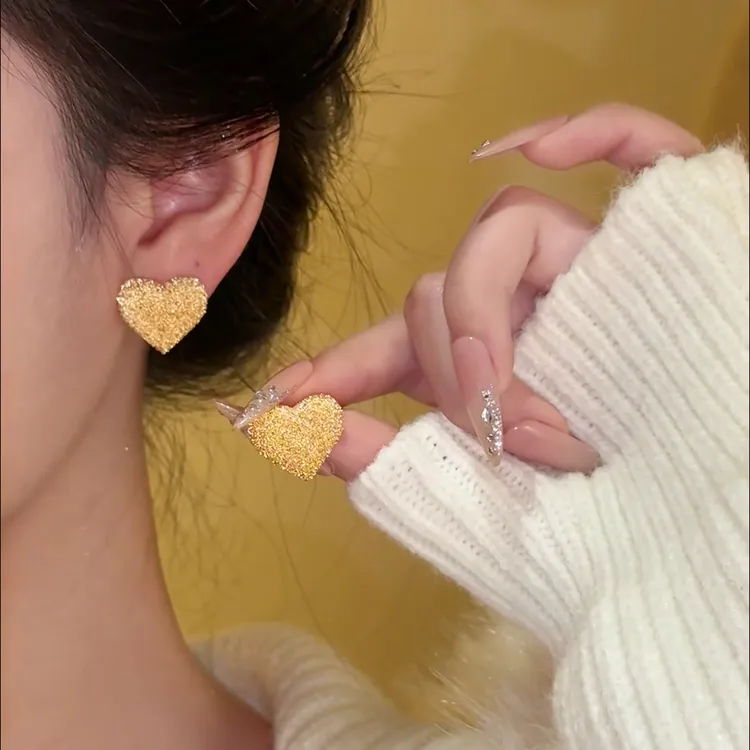 【洞见】ins爱心金色精致简约小众中古轻奢高定时尚百搭ES1484