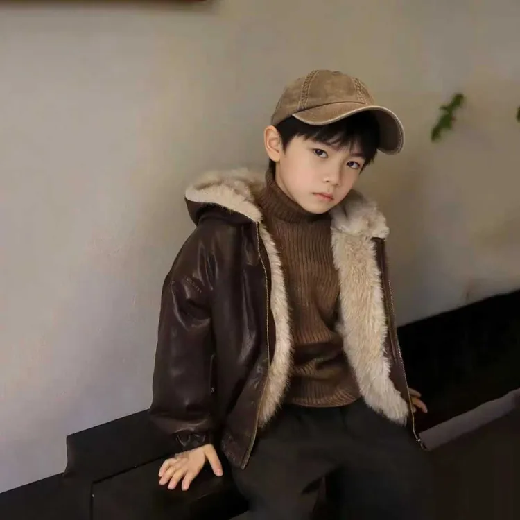男童加绒加厚皮衣外套2025新款儿童冬季洋气PU皮两面穿小少爷冬装