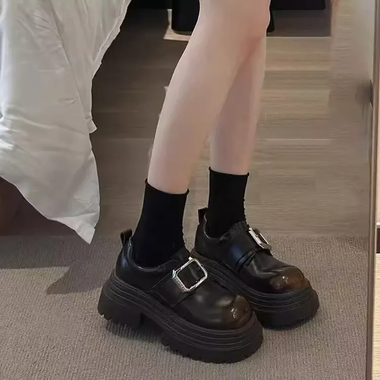 松糕厚底JK小皮鞋女2025春季新款增高粗跟显瘦一脚蹬金属扣乐福鞋