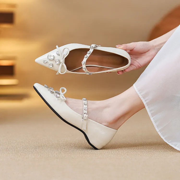 2025年小个子内增高5cm尖头水钻蝴蝶结单鞋女仙女鞋一字带玛丽珍