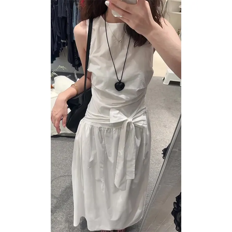 背心连衣裙女2025夏季新款法式气质蝴蝶结收腰显瘦中长款无袖裙子