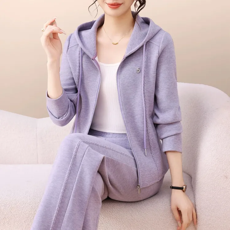 年轻妈妈时尚百搭休闲套装女2025春秋新款纯色减龄女士连帽两件套