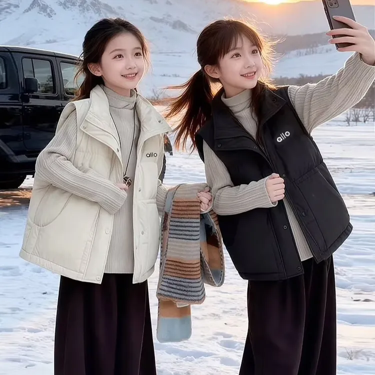 女童马甲秋冬外套2025爆款韩版儿童百搭马夹洋气羽绒坎肩休闲上衣