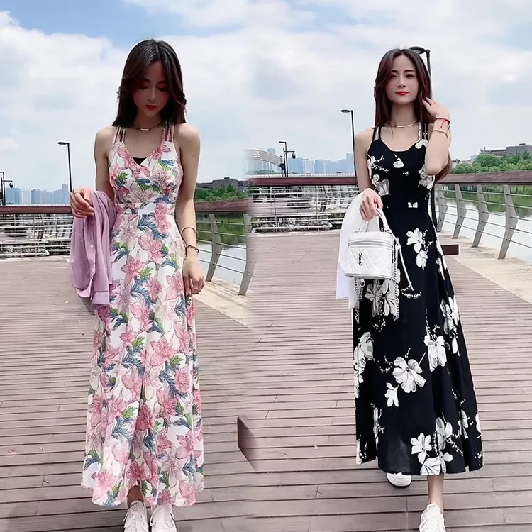 网红爆款时尚连衣裙女2025年夏季韩版显瘦美背吊带大花裙碎花长裙