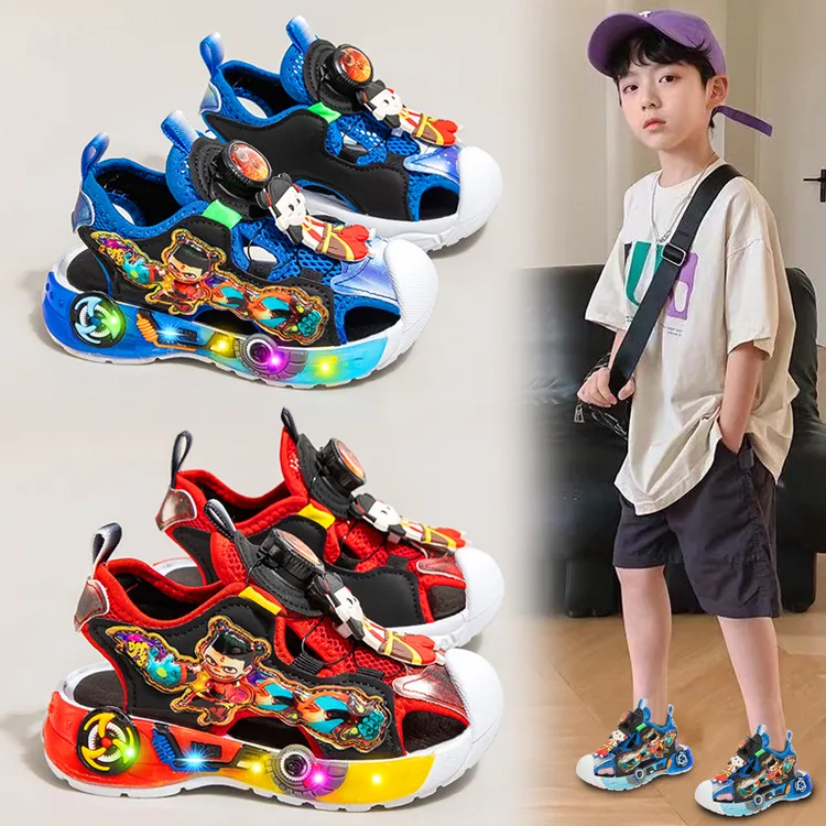 ABC哪吒男童包头凉鞋2025夏款儿童纽扣运动沙滩鞋男孩凉拖发光鞋