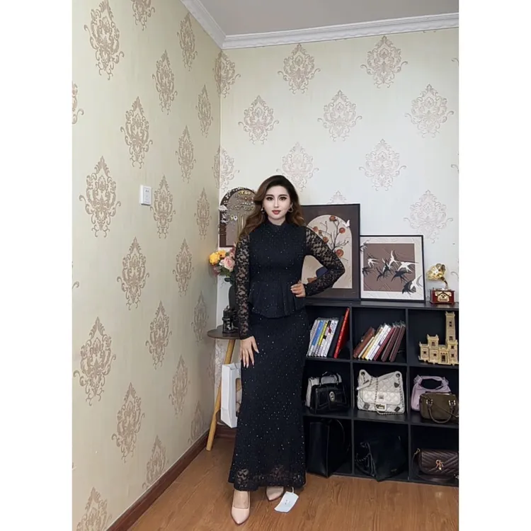 9883【包邮】千金名媛风蕾丝烫钻假两件拼接高级女装连衣裙