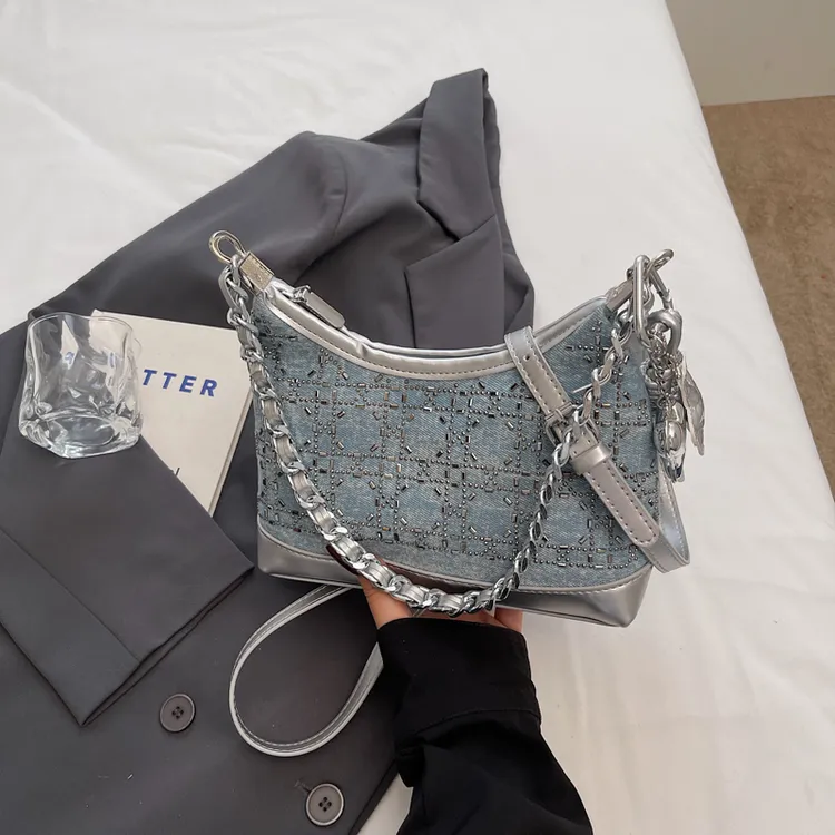 10159005时尚个性潮流包包2025春夏款牛仔小众设计高级感腋下包包