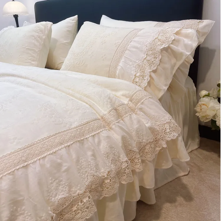 法式浪漫冬季牛奶绒蕾丝花边立体雕花双面绒加厚保暖床裙款四件套