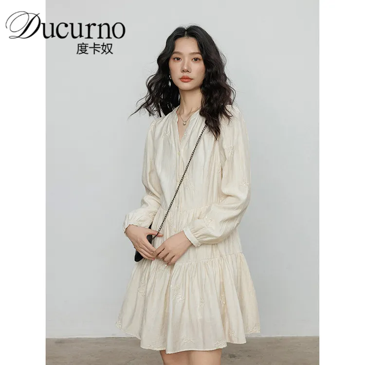 法式公主风温柔洋装a字裙女2025春秋新款气质长袖通勤V领休闲短裙