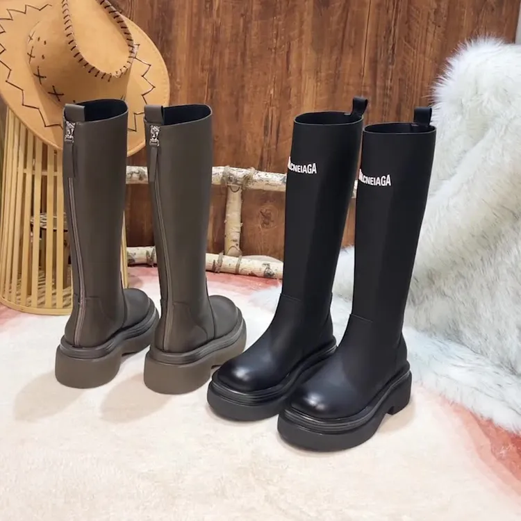 高筒字母2025秋冬后拉链显瘦骑士靴时尚经典不过膝百搭弹力靴