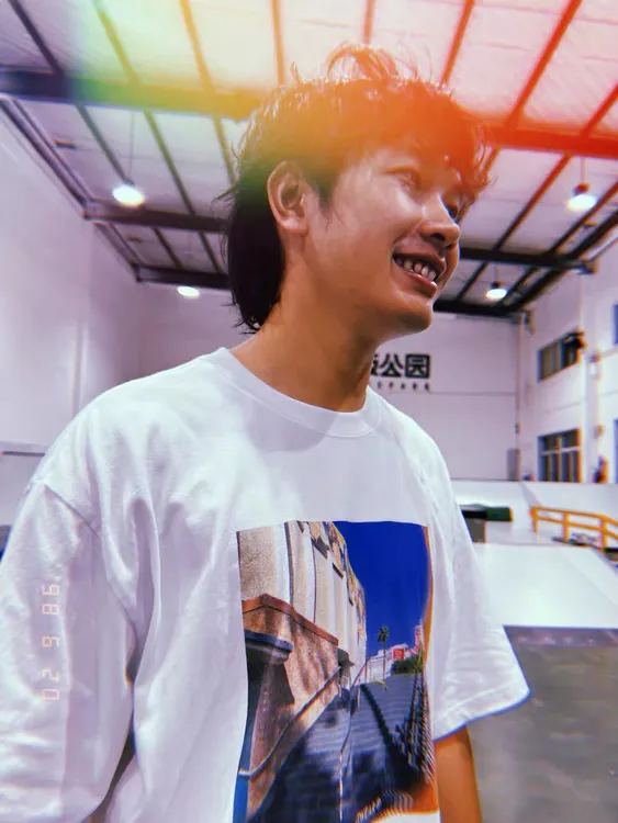 SKALUTE好莱坞经典斜杆滑板地形数码印花宽松透气重磅短袖T恤