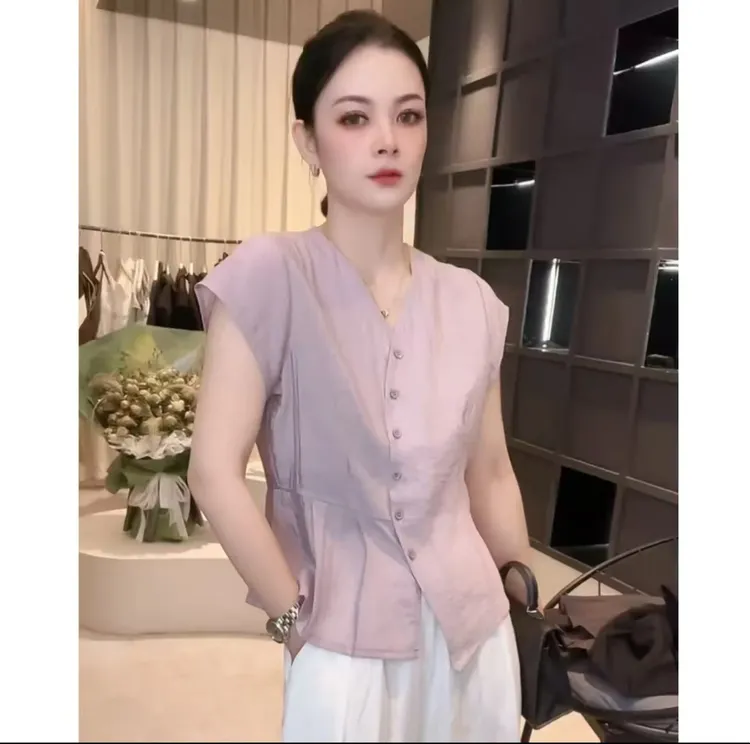 《姚家优麦汇》Y6323夏款V领设计感时尚百搭短袖显瘦上衣女