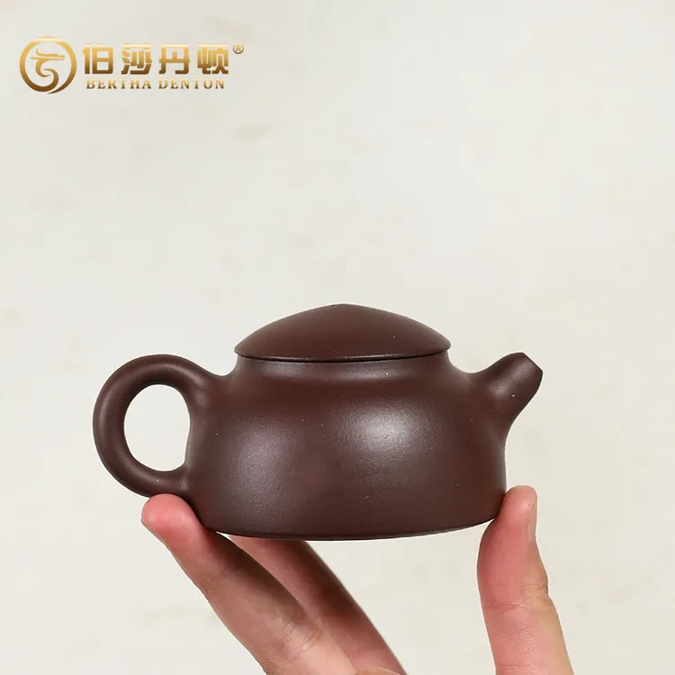 BERTHA DENTON/伯莎丹顿宜兴紫砂壶纯全手工刻绘紫泥寒香渔翁茶壶