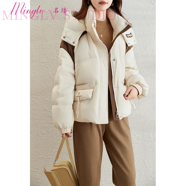 设计款红色羽绒服女冬装2025新款时尚撞色流行短款连帽面包服外套