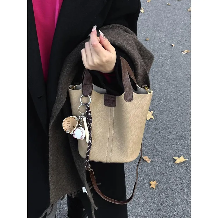 手提菜篮子包包女式2025新款软皮水桶包撞色子母包百搭单肩斜挎包