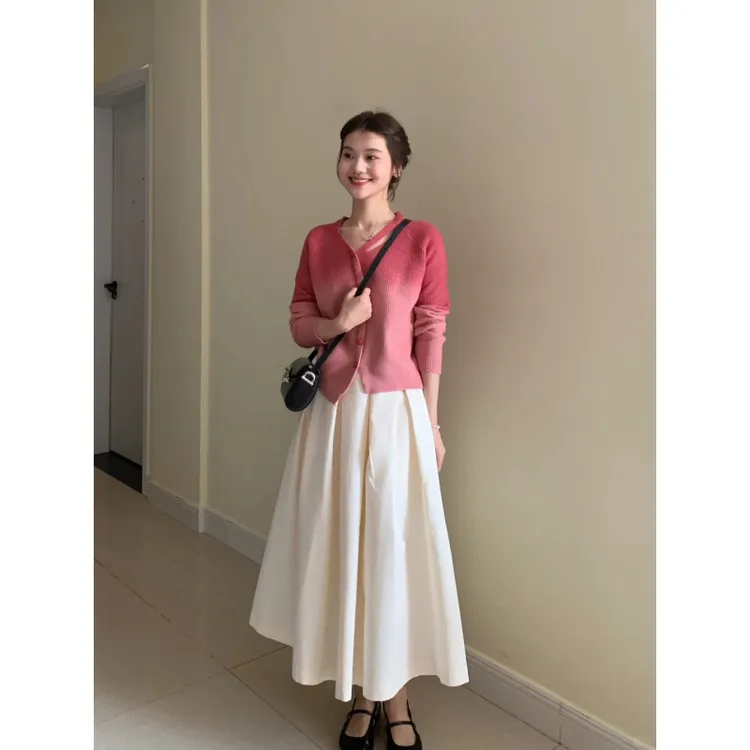 DouPB轻奢秋季韩系穿搭一整套小众设计渐变粉色针织毛衣开衫半身