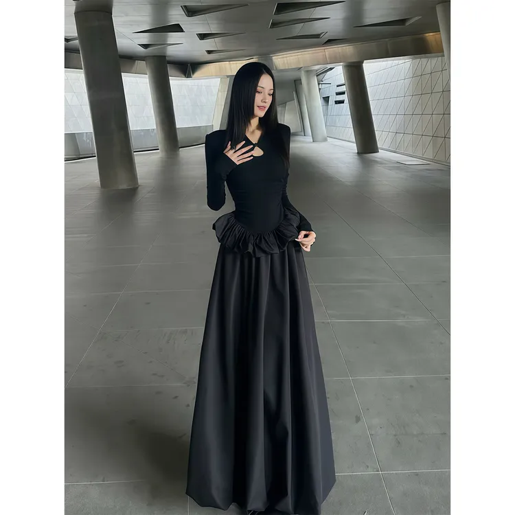 新中式立领盘扣长袖连衣裙女秋季新款收腰显瘦高级感A字花苞长裙