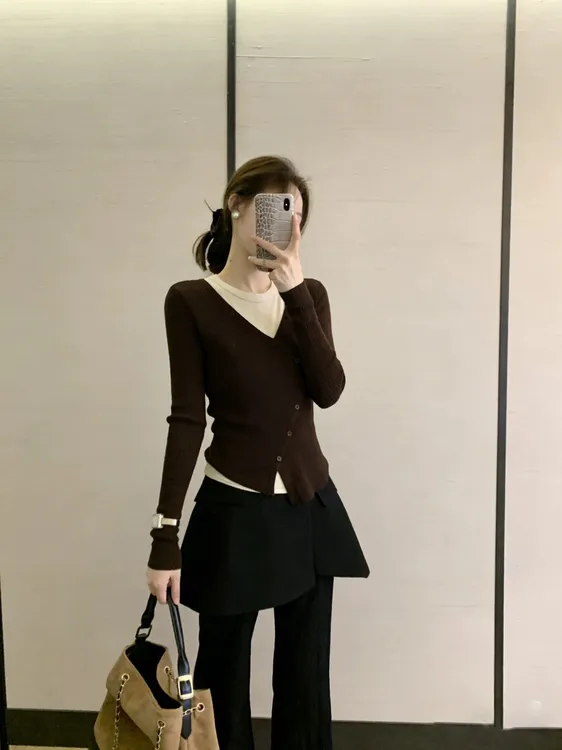 春秋新款潮牌女装韩版洋气咖色v领针织开衫叠穿圆领背心直筒裤